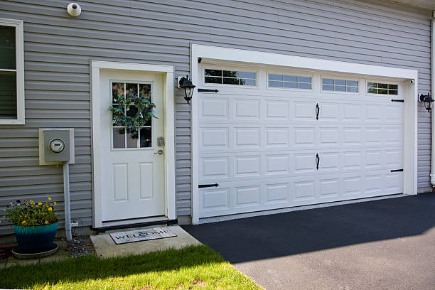 24/7 Emergency Garage Door Panel Replacement experts in Gage County County, NE